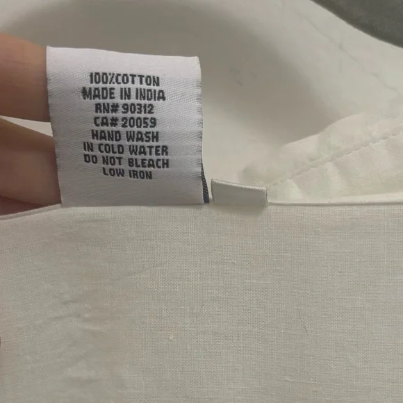 Parsley & Sage Eyelet Blouse - Picture 4 of 8